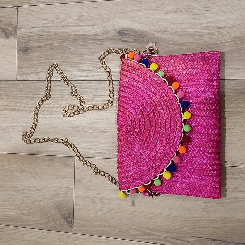 NWOT Fun pom pom purse